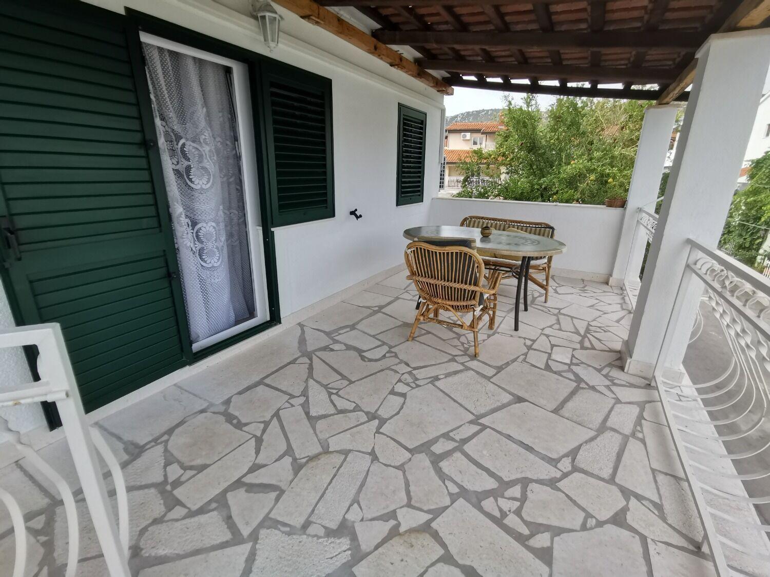 Apartments Srdan Vinisce Exterior photo